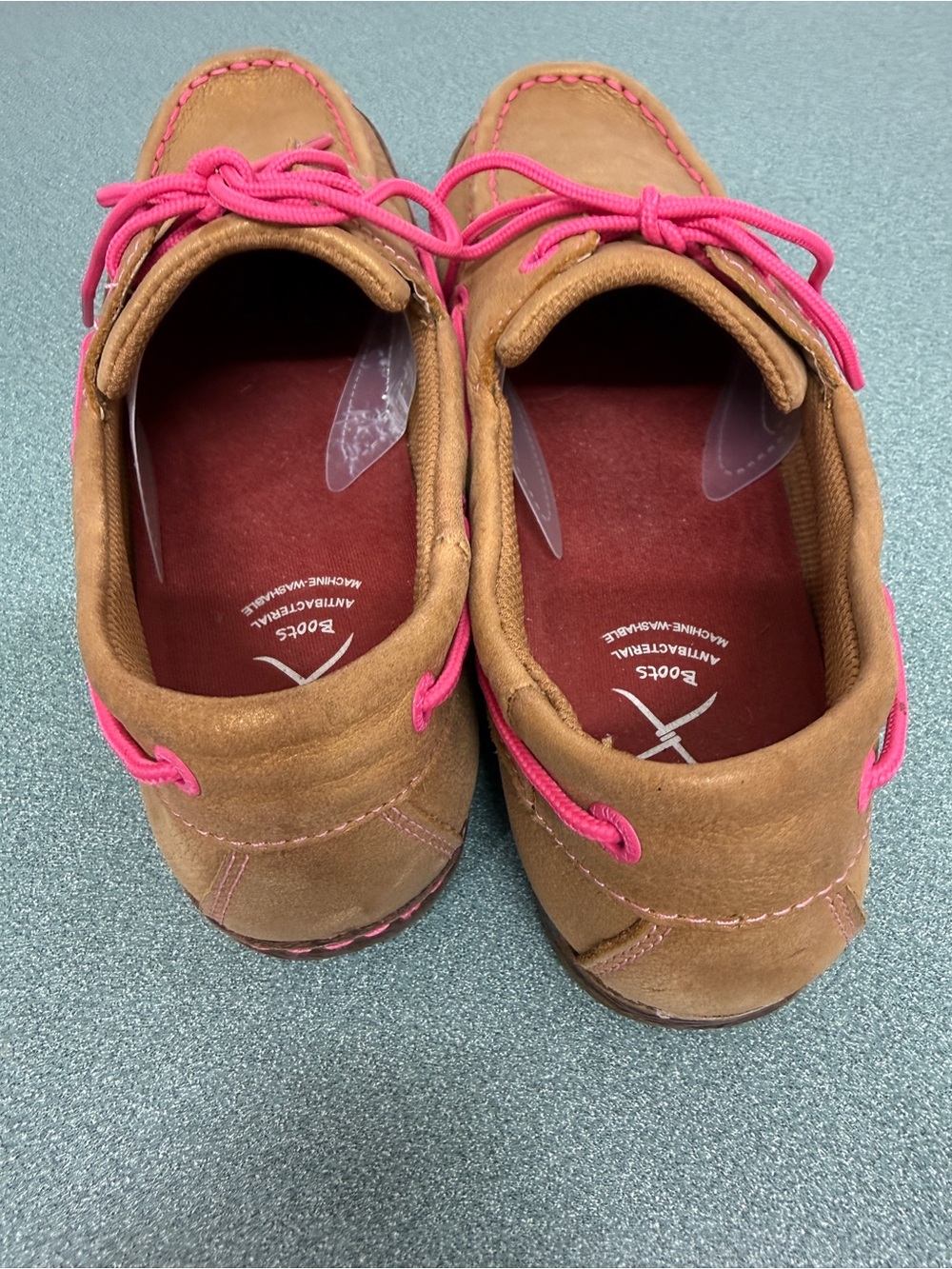 Twisted X Breast Cancer Awareness Leather Loafers Women’s 8.5 Tan - Picture 12 of 16